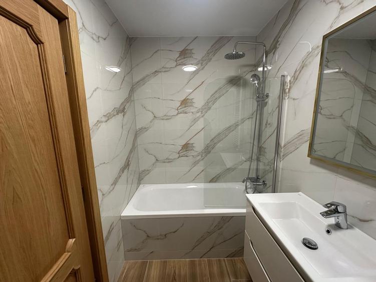 Apartament cu 2 camere decomandat, mobilat în Ultracentral