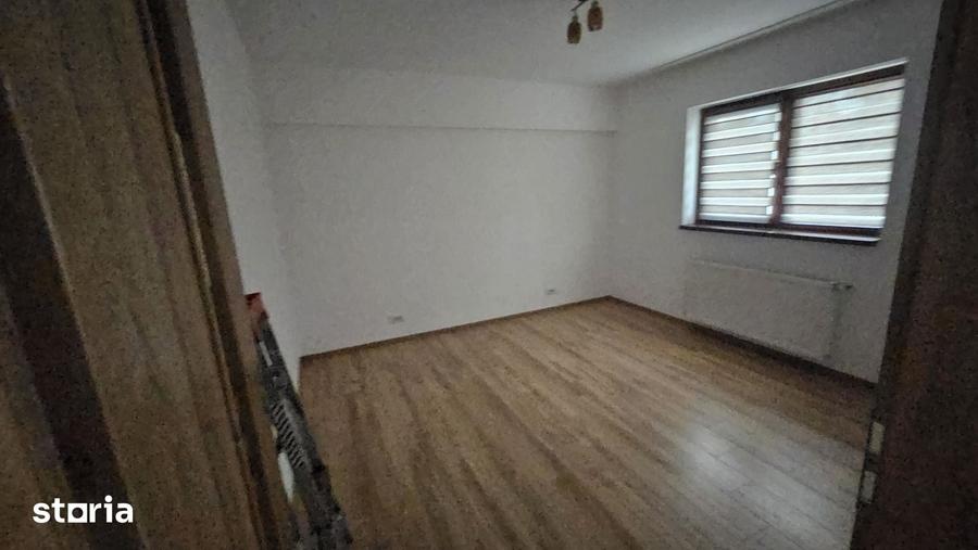 Casă cu 4 camere cu Teren 100 Mp în Bularga