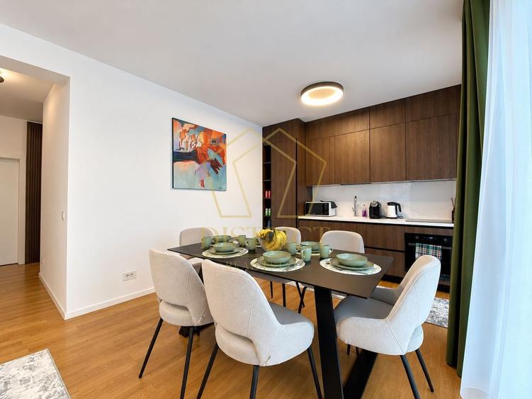 Apartament cu 3 camere decomandat, mobilat în Central
