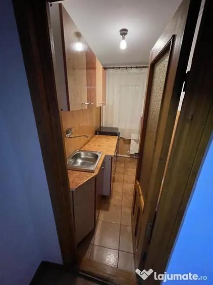 Apartament cu 2 camere semidecomandat în Apollo