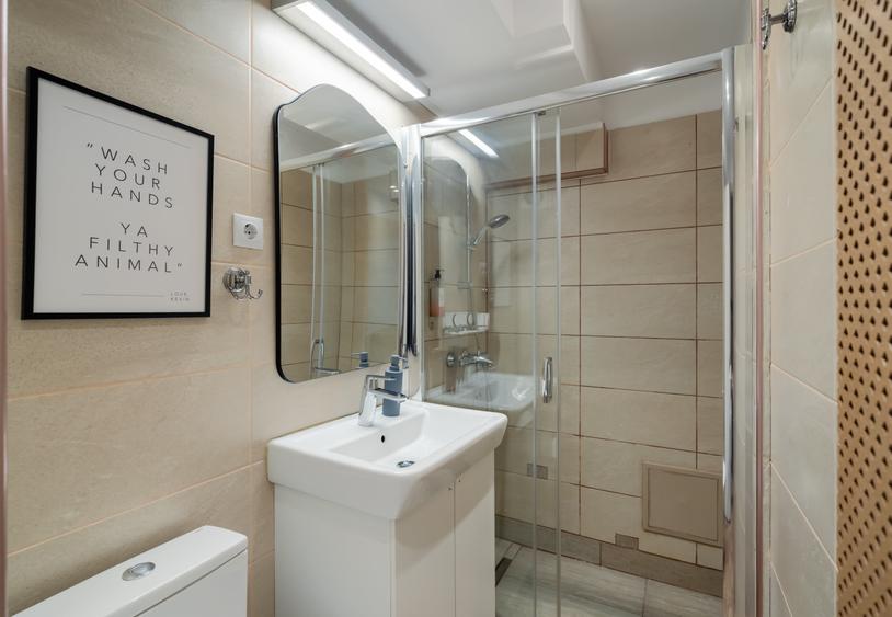 Apartament cu 2 camere semidecomandat în Calea Victoriei