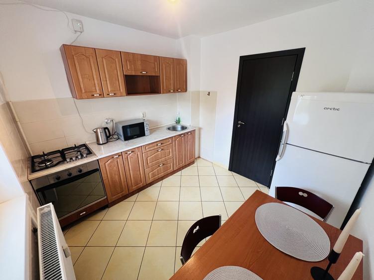 Apartament cu 2 camere decomandat, mobilat în Aviației