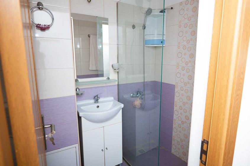 Garsonieră semidecomandată în Micro 9