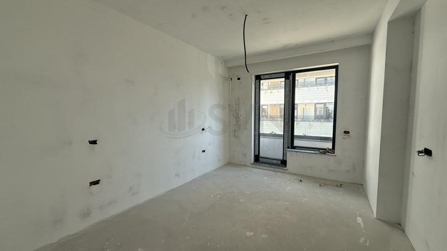 Apartament cu 3 camere decomandat în Pipera