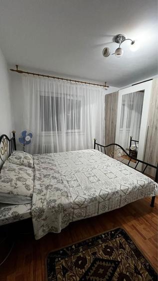 Apartament cu 2 camere decomandat în Rovine