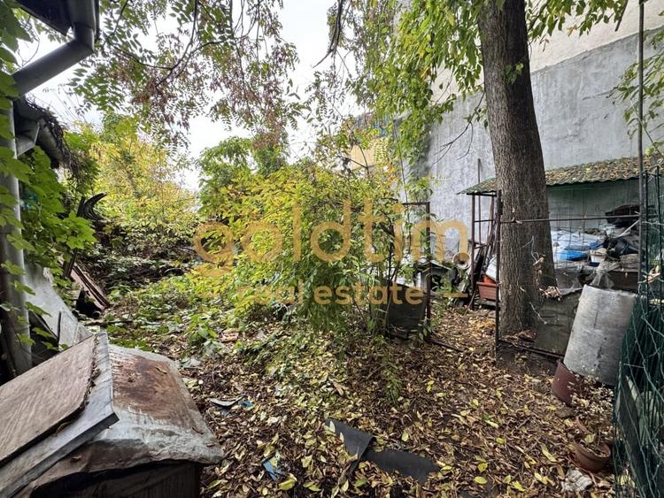 Casă individuală cu 5 camere cu Canalizare în Cotroceni