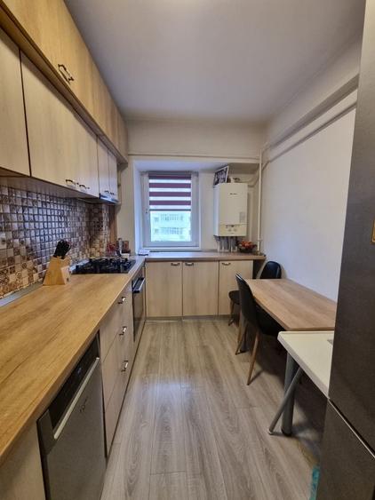 Apartament cu 2 camere decomandat în Dacia