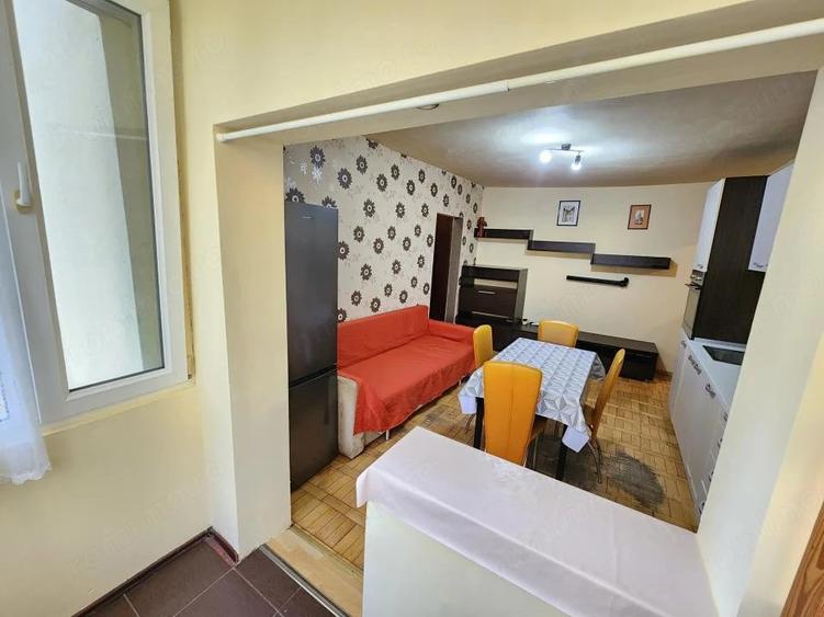 Garsonieră decomandată în Central
