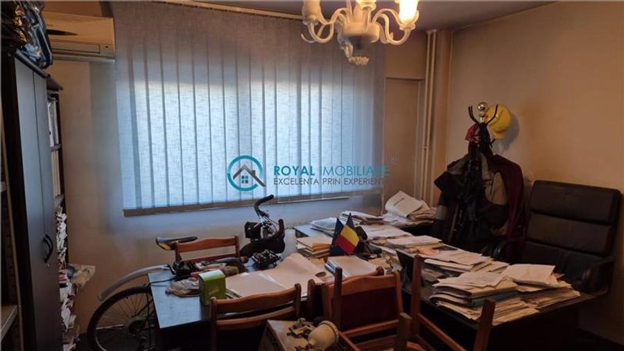 Apartament cu 2 camere decomandat în Ultracentral