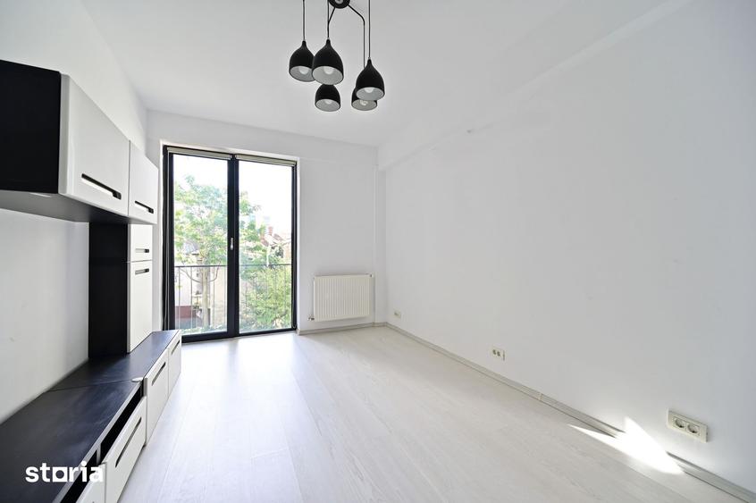 Apartament cu 4 camere în Centrul Civic