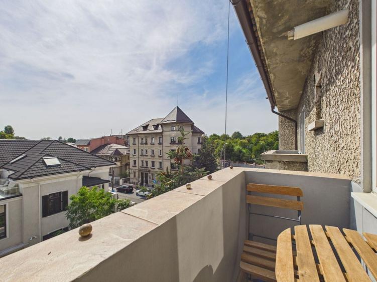 Apartament cu 2 camere decomandat, mobilat în Cotroceni