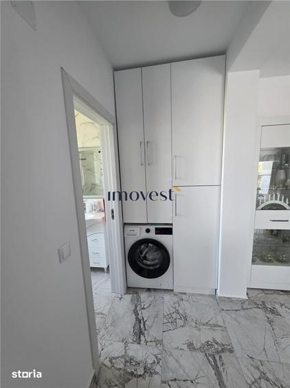 Apartament cu 3 camere semidecomandat în Micro 16
