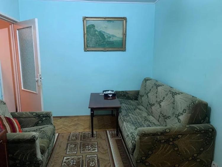 Apartament cu 2 camere semidecomandat, mobilat în Alexandru cel Bun