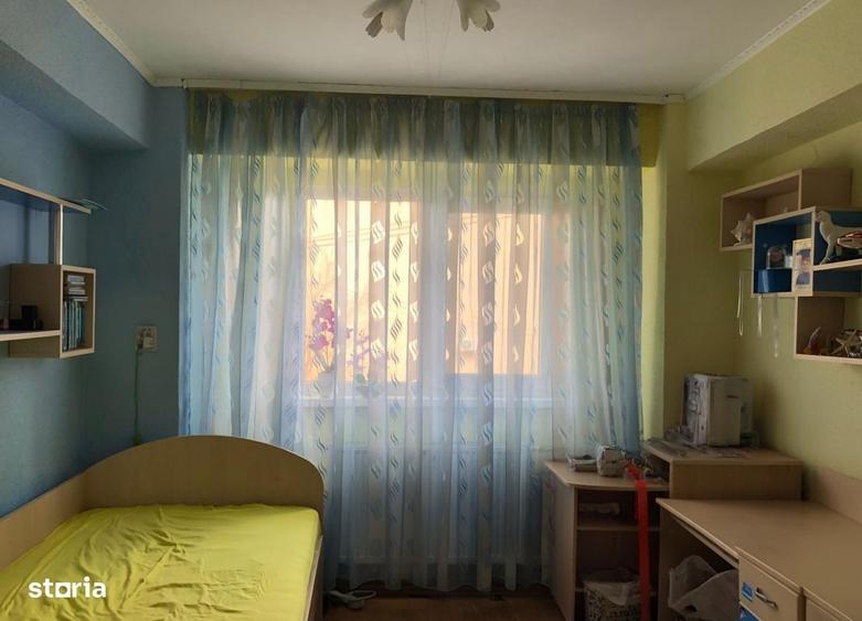 Apartament cu 3 camere în Ultracentral