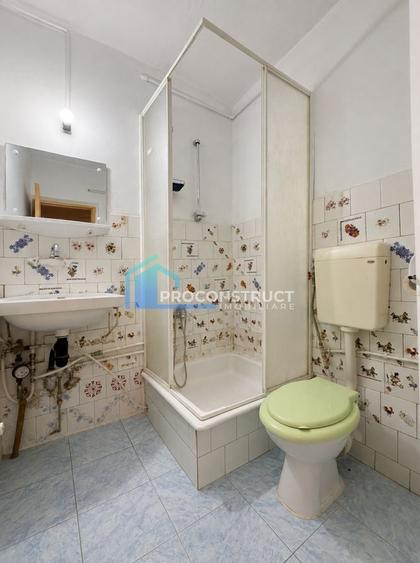 Apartament cu 4 camere în Lipovei