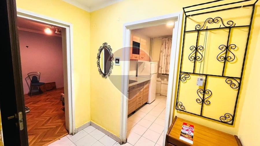 Apartament cu 2 camere semidecomandat, mobilat în Rogerius
