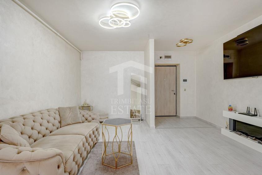 Apartament cu 3 camere semidecomandat, mobilat în Titan