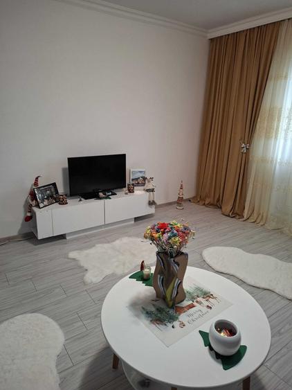 Apartament cu 2 camere decomandat în Libertatea
