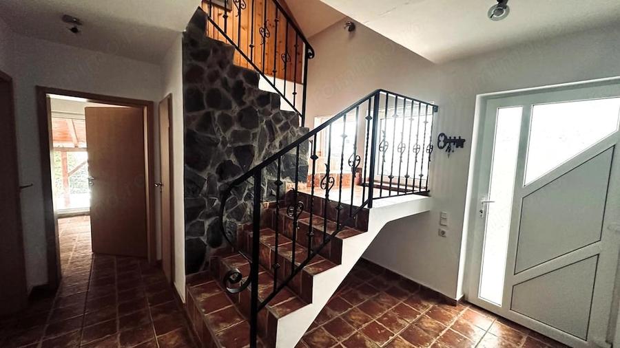 Casă cu 1 camere cu Teren 2000 Mp în Central