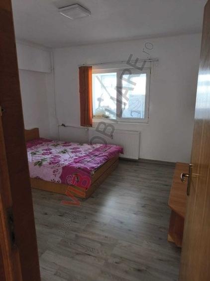 Apartament cu 3 camere decomandat în Calea Călărașilor