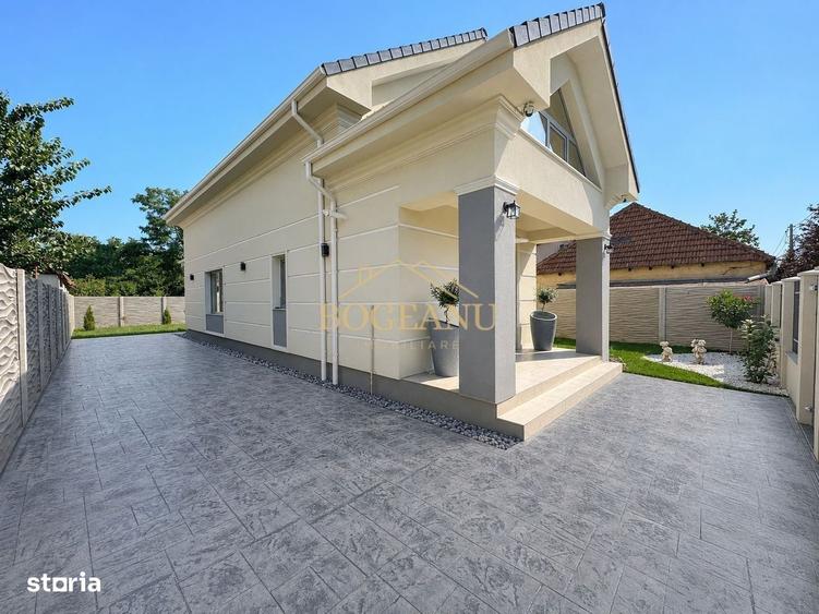 Casă cu 4 camere în Ronaț