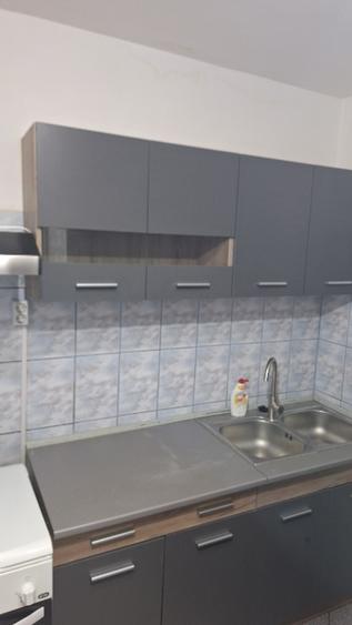 Garsonieră decomandată în Craiovei