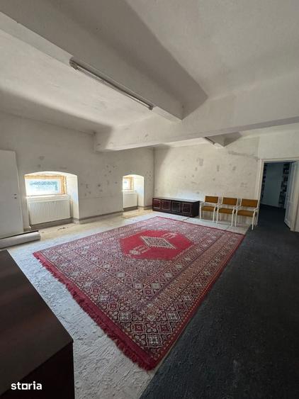 Apartament cu 7 camere în Ultracentral