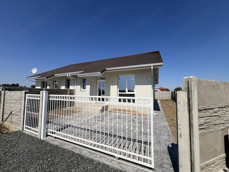 Casă cu 3 camere cu Teren 236 Mp în Bucovăț (Remetea Mare)