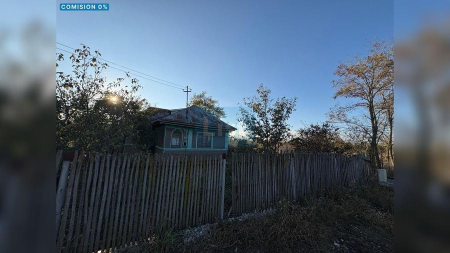 Casă cu 4 camere cu Teren 2740 Mp în Târgșoru Nou
