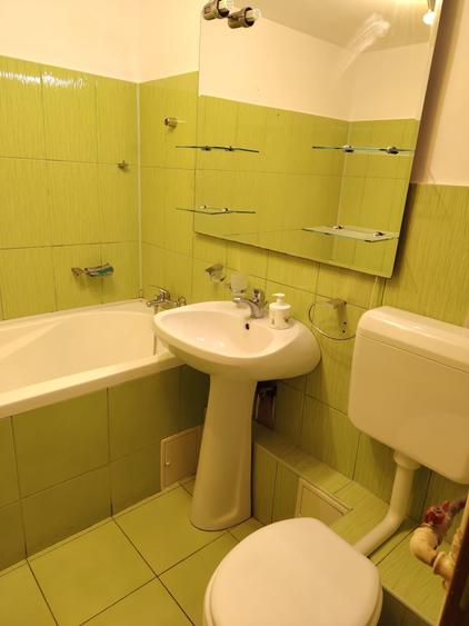 Apartament cu 2 camere decomandat în Drumul Taberei