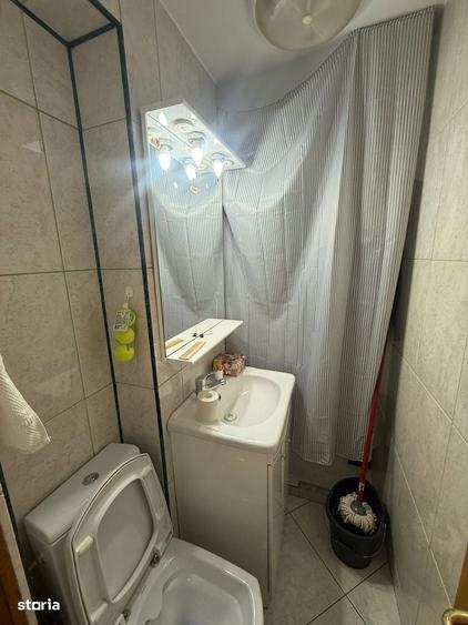 Apartament cu 4 camere în Obor