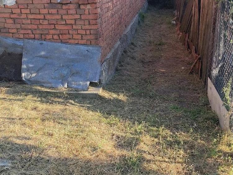 Teren Construcții intravilan de 1100 mp, în Cârcea