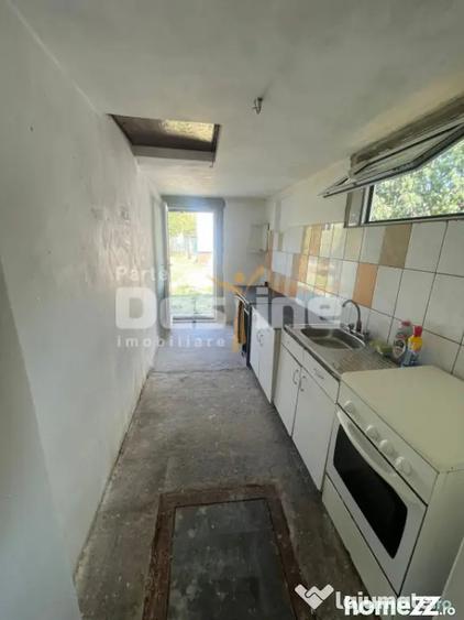 Casă cu 4 camere cu Teren 550 Mp în Păulești