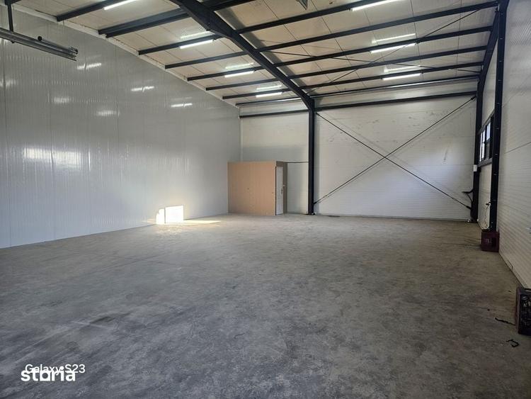 Spațiu comercial, de 210 mp, în Central