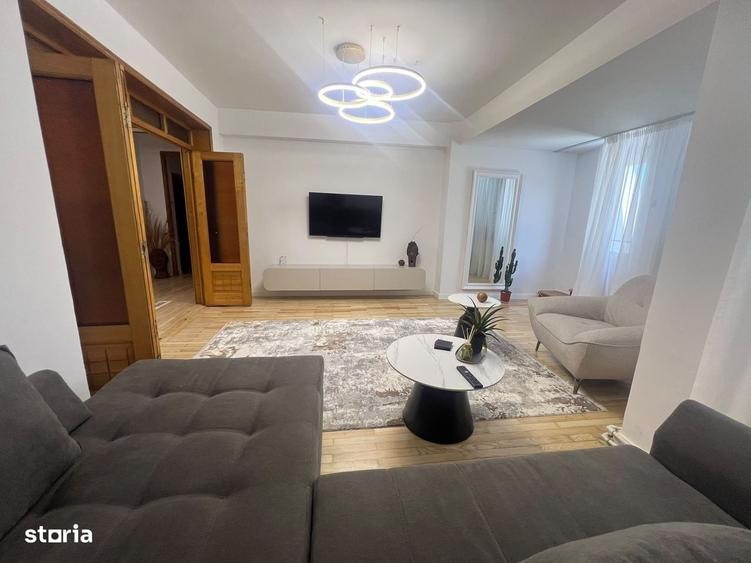 Apartament cu 3 camere în Faleza Nord