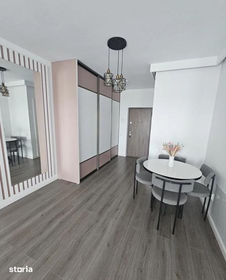 Apartament cu 2 camere semidecomandat în Florești