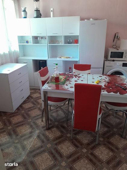 Casă cu 3 camere cu Teren 220 Mp în Central