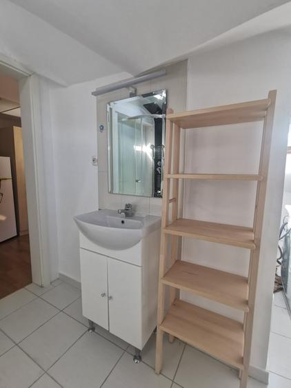 Garsonieră decomandată în Semicentral