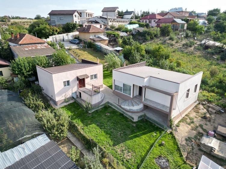 Doua case de vanzare in Carcea | 1.066 mp teren | 0% Comision - 1