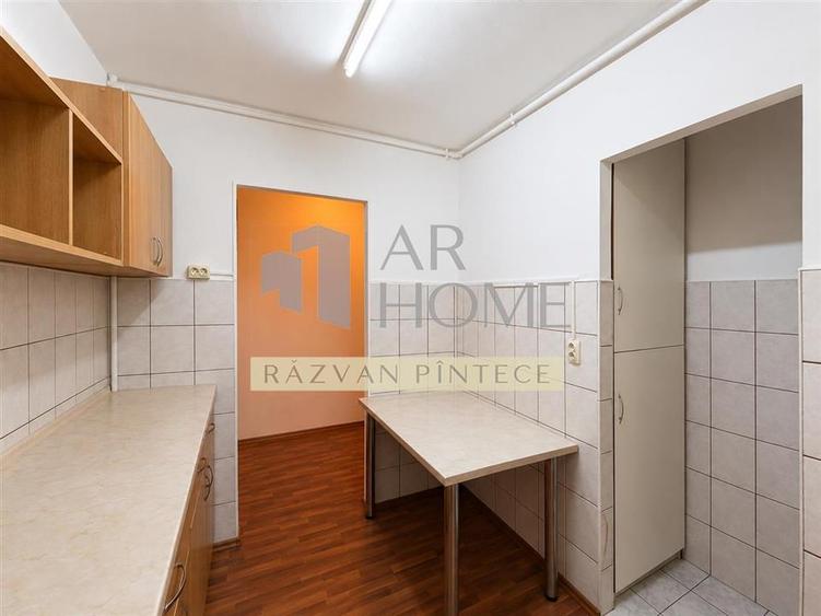 Apartament 2 camere, semidecomandat, zona Nord, Ploiesti - 11
