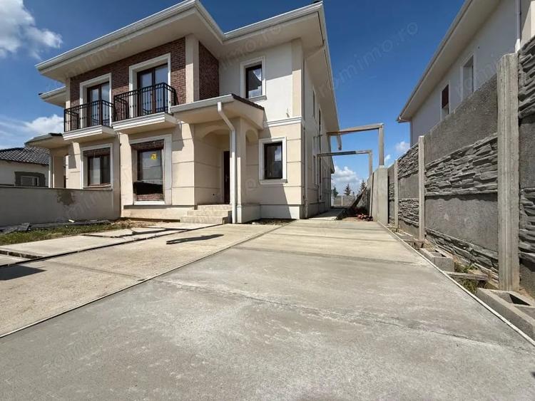 Casă cu 5 camere cu Teren 360 Mp în Urseni