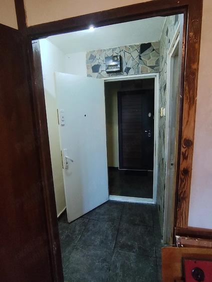 Garsonieră semidecomandată în Central
