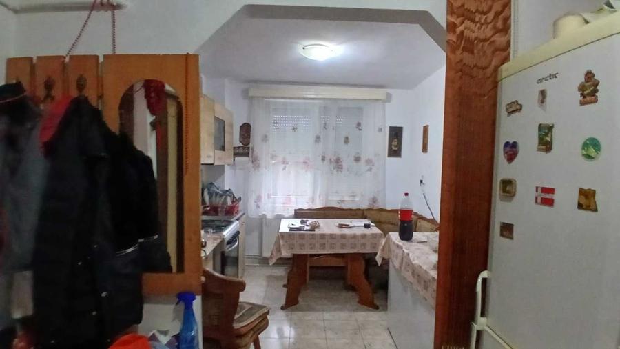 Apartament cu 2 camere decomandat în Deda