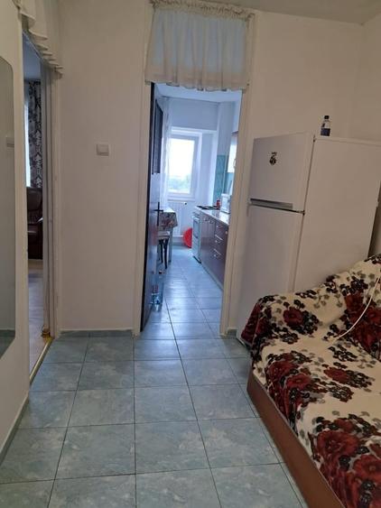 Garsonieră decomandată în Crângași