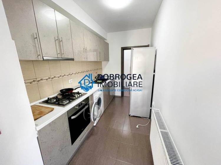 Apartament cu 3 camere decomandat, mobilat în C5
