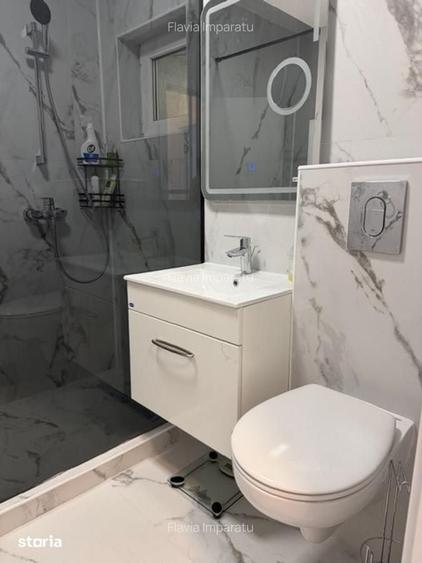 Apartament cu 3 camere decomandat în Grivița