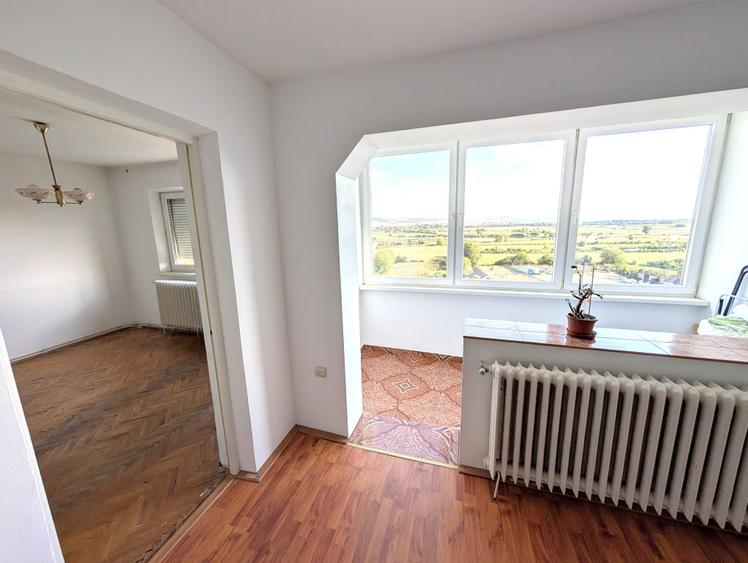 Apartament cu 2 camere decomandat în Central