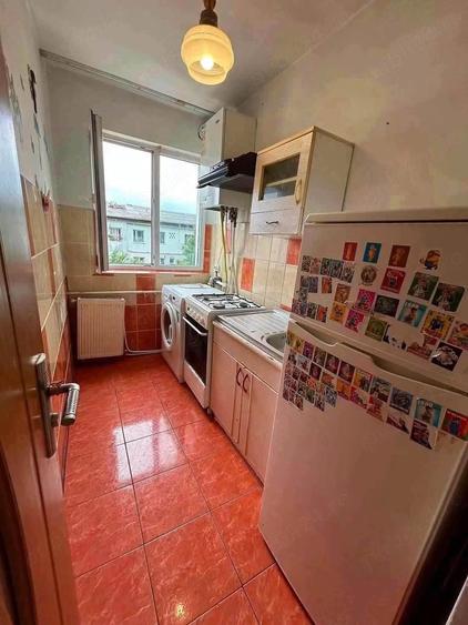 De vanzare apartament cu 2 camere si balcon, zona Smirodava, 32000euro - 1