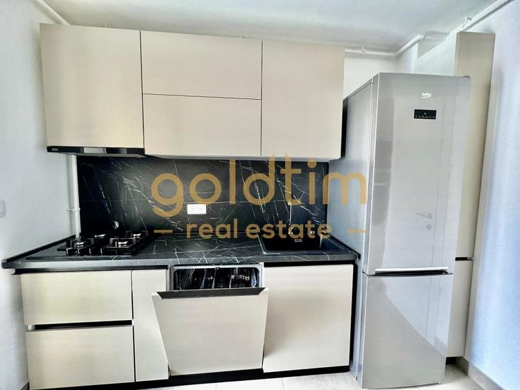 Apartament cu 3 camere semidecomandat, mobilat în Pipera