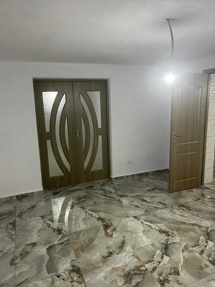 Casă cu 3 camere în Văliug